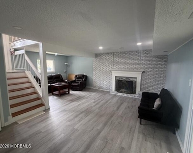 80 Bowline Street - Photo Thumbnail 20