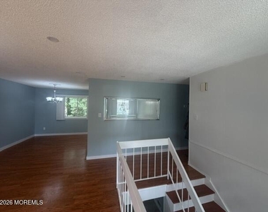 80 Bowline Street - Photo Thumbnail 1