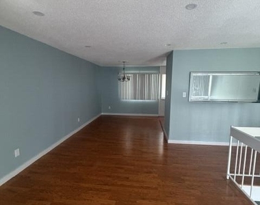 80 Bowline Street - Photo Thumbnail 4