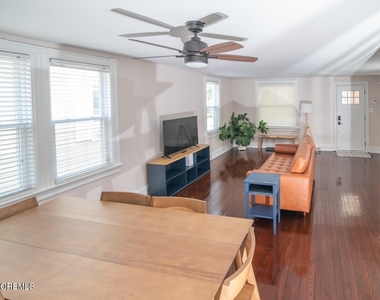 1119 1st Avenue - Photo Thumbnail 18