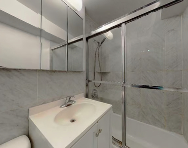 West 68th Street - Photo Thumbnail 3