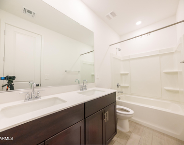35215 W Marin Avenue - Photo Thumbnail 20