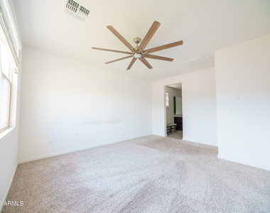 35215 W Marin Avenue - Photo Thumbnail 11