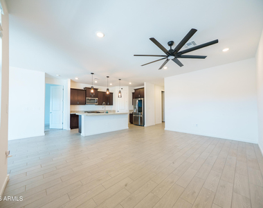 35215 W Marin Avenue - Photo Thumbnail 4