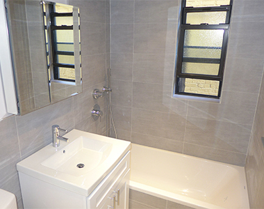 East 52nd Street - Photo Thumbnail 4