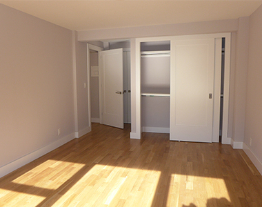 East 52nd Street - Photo Thumbnail 2