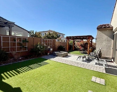 17859 W Indigo Brush Road - Photo Thumbnail 23