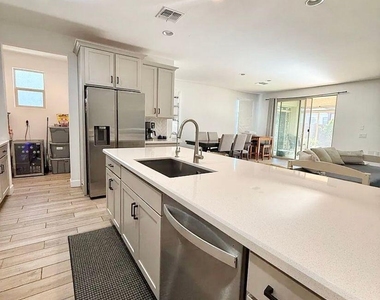 17859 W Indigo Brush Road - Photo Thumbnail 2