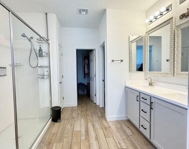 17859 W Indigo Brush Road - Photo Thumbnail 7