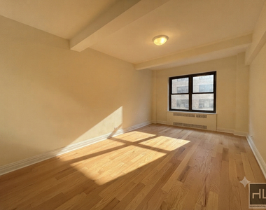 East 56 Street - Photo Thumbnail 1