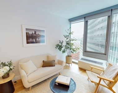 West 54th Street - Photo Thumbnail 1