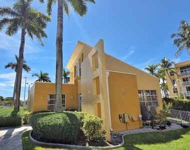 1341 Se 3rd Avenue - Photo Thumbnail 2