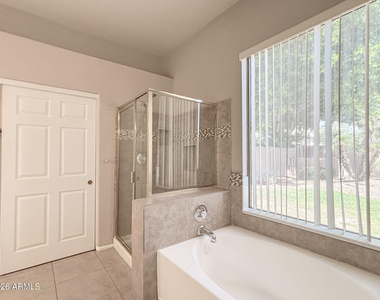5946 W Sack Drive - Photo Thumbnail 17