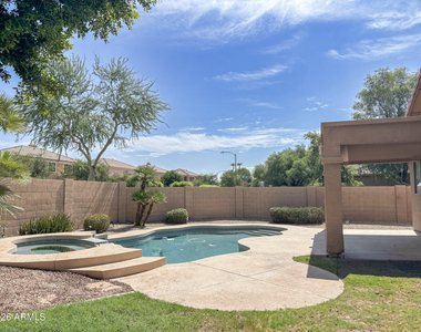5946 W Sack Drive - Photo Thumbnail 25