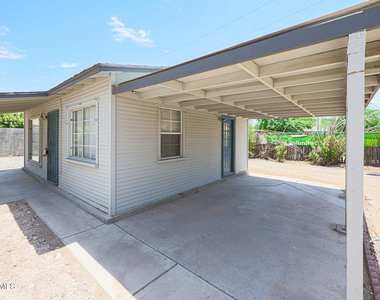 3315 E Cambridge Avenue - Photo Thumbnail 4
