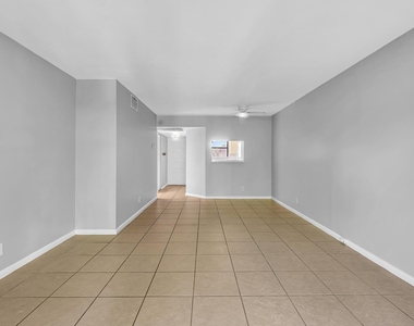 21904 Lake Forest Circle - Photo Thumbnail 8
