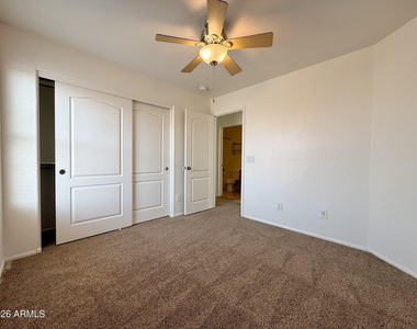 4802 W Fawn Drive - Photo Thumbnail 20