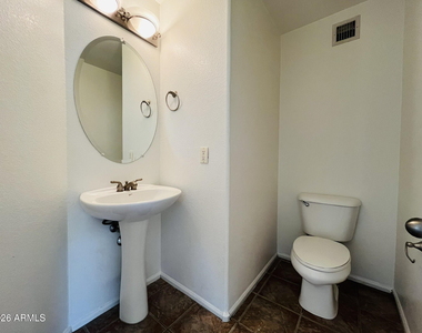4802 W Fawn Drive - Photo Thumbnail 36
