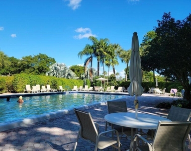 3150 N Course Lane - Photo Thumbnail 27