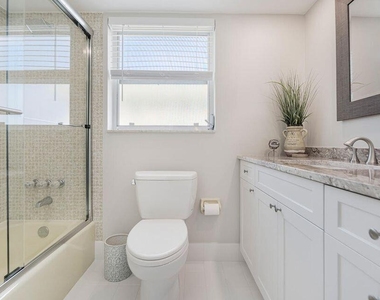 3150 N Course Lane - Photo Thumbnail 21