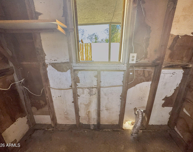 308 E Vogel Avenue - Photo Thumbnail 18