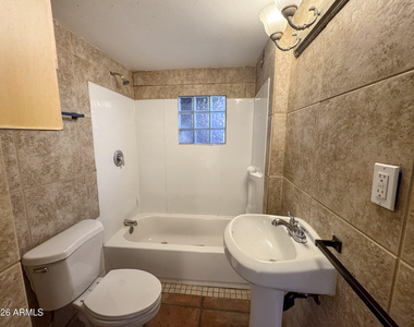 308 E Vogel Avenue - Photo Thumbnail 11