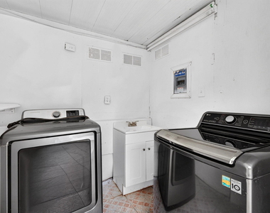 5435 Sw 44th Terrace - Photo Thumbnail 21