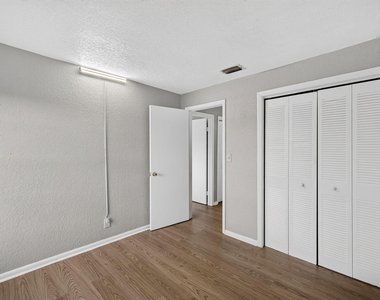5435 Sw 44th Terrace - Photo Thumbnail 38