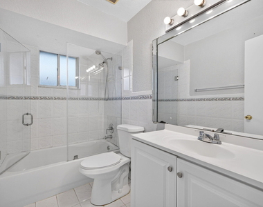 5435 Sw 44th Terrace - Photo Thumbnail 40