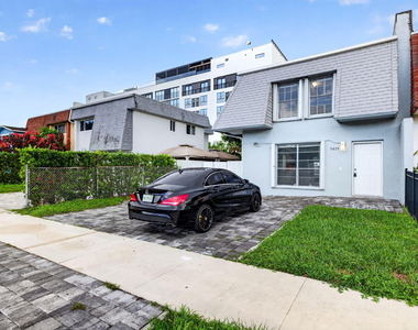 5435 Sw 44th Terrace - Photo Thumbnail 2