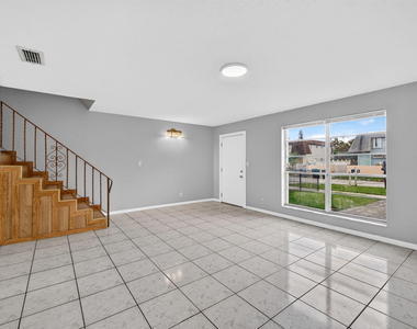 5435 Sw 44th Terrace - Photo Thumbnail 5