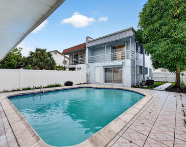 5435 Sw 44th Terrace - Photo Thumbnail 18