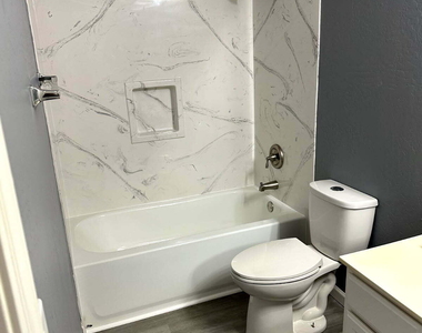 1341 E Cathedral Rock Drive - Photo Thumbnail 7