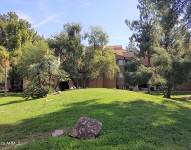 18811 N 19th Avenue - Photo Thumbnail 13