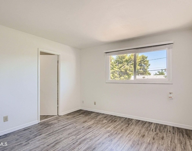 4865 N Granite Reef Road - Photo Thumbnail 10