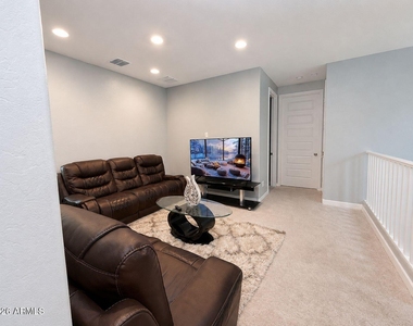 9444 W Roma Avenue - Photo Thumbnail 15