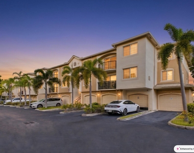 900 Crestwood Court S - Photo Thumbnail 27