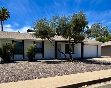 1129 W Hackamore Street - Photo Thumbnail 1