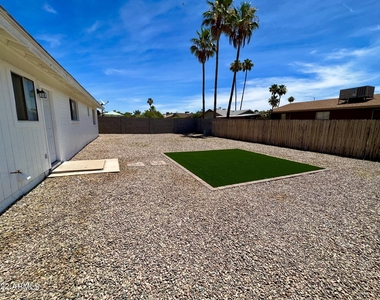 1129 W Hackamore Street - Photo Thumbnail 2