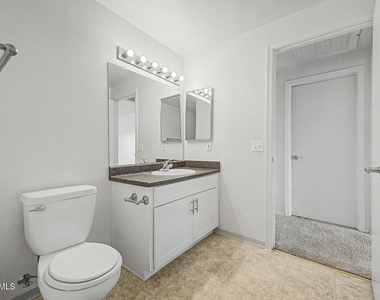 13700 N Fountain Hills Boulevard - Photo Thumbnail 9