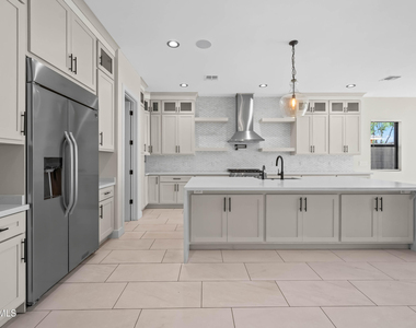 4409 N 32nd Street - Photo Thumbnail 2