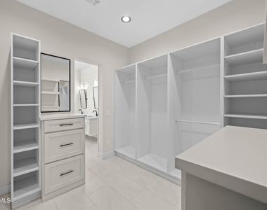4409 N 32nd Street - Photo Thumbnail 45