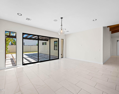 4409 N 32nd Street - Photo Thumbnail 21