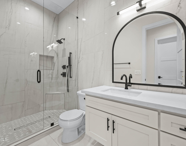 4409 N 32nd Street - Photo Thumbnail 27