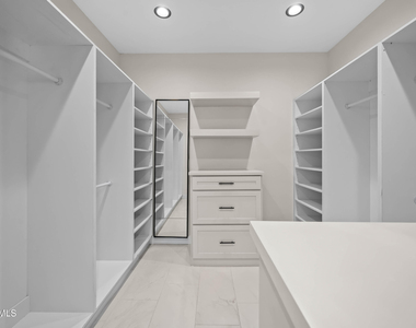 4409 N 32nd Street - Photo Thumbnail 44