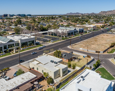 4409 N 32nd Street - Photo Thumbnail 93