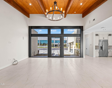 4409 N 32nd Street - Photo Thumbnail 18