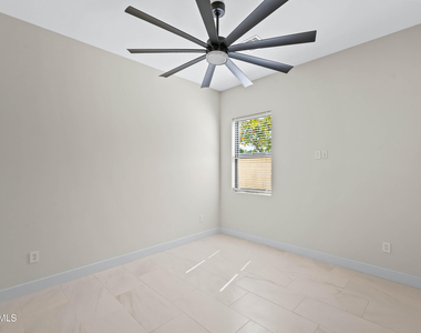 4409 N 32nd Street - Photo Thumbnail 30