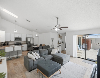 5799 Golden Eagle Circle - Photo Thumbnail 9