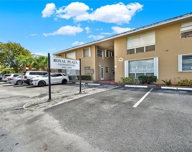 2864 Ne 32nd Street - Photo Thumbnail 23